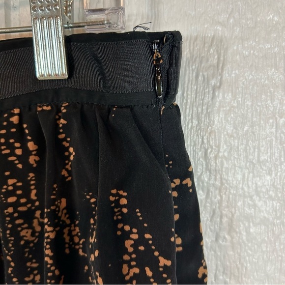 Gap Black and Gold Midi Skirt Size 8 - Picture 9 of 13
